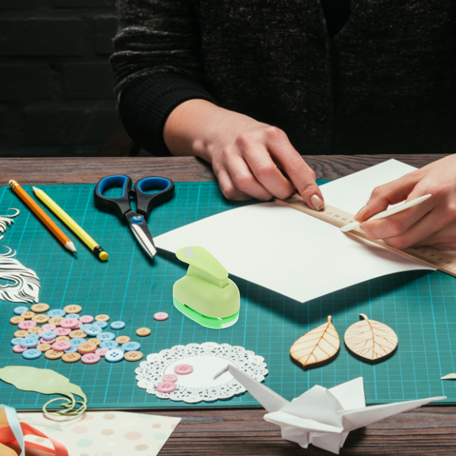 Art And Craft Photos - أداة تثقيب الورق اليدوية لصناعة الحرف